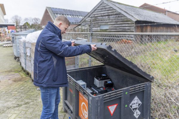 PFAS als Zeer Zorgwekkende Stof, milieucontrole Nico Roelofs